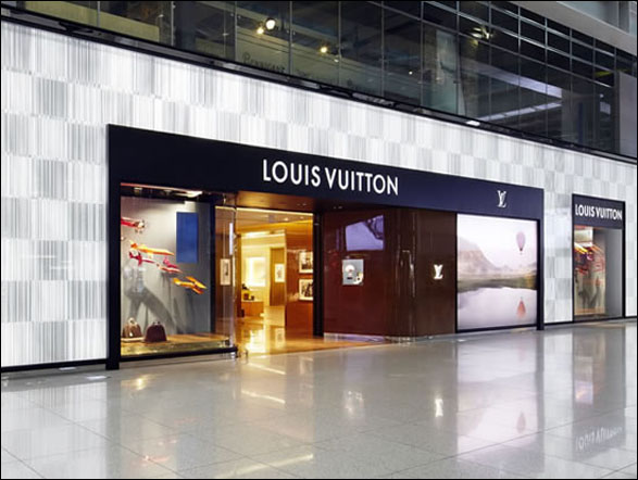 Louis Vuitton Store at Changi Aiport Terminal 3 #LouisVuitton #ChangiT3  #EvaAir 